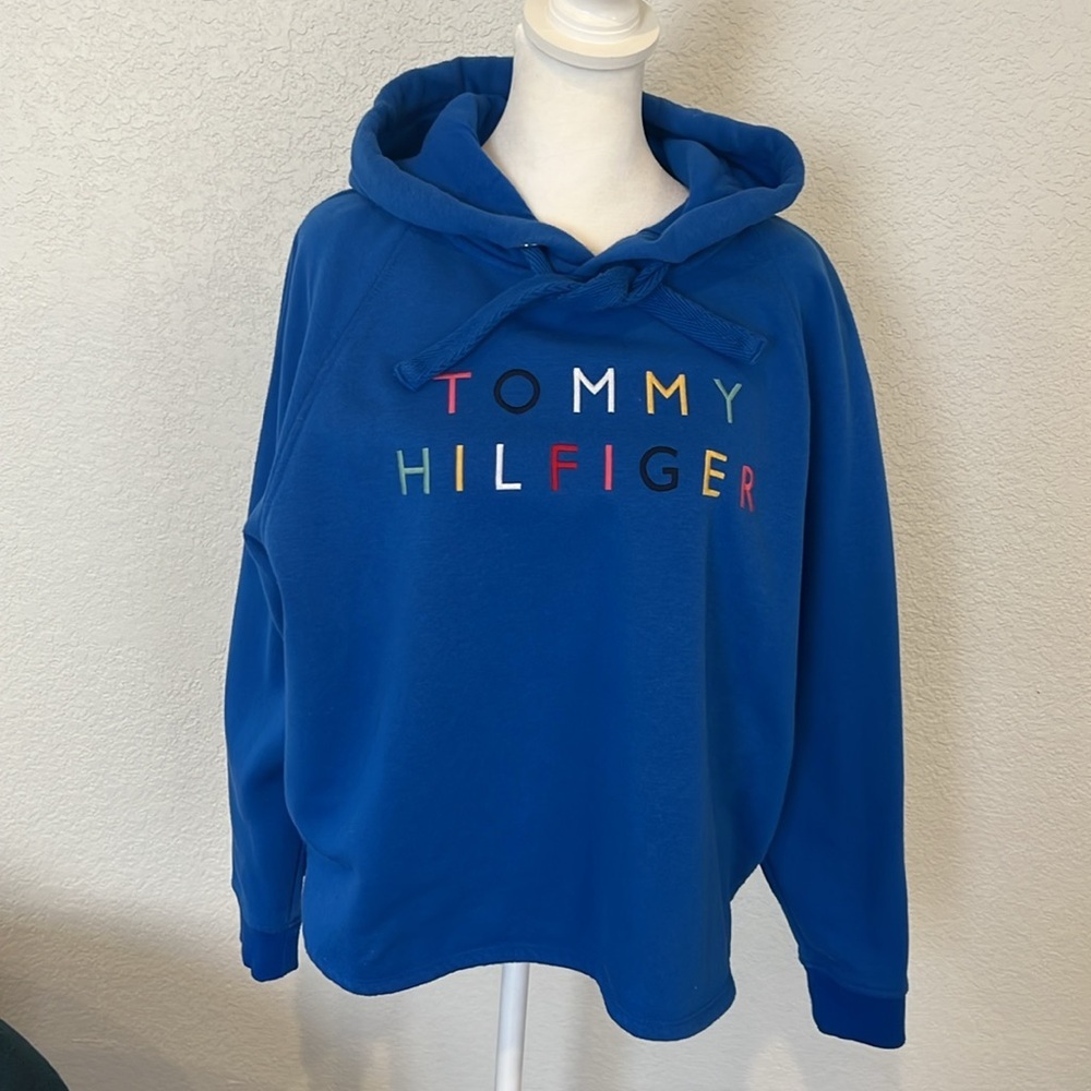 Tommy Hilfiger Women’s Hoodie Cropped Sweatshirt Size S-M Blue Logo Multicolor